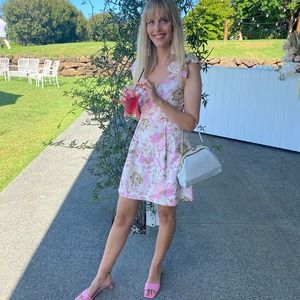 Meet your Posher, Nicole